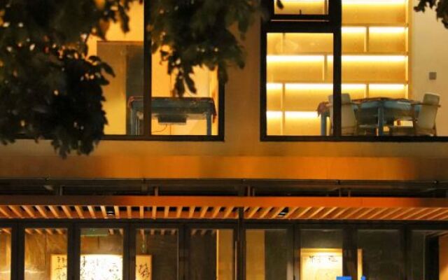 Sanya icare Aiqi Hotel (Dadonghai No.1 Harbour City)