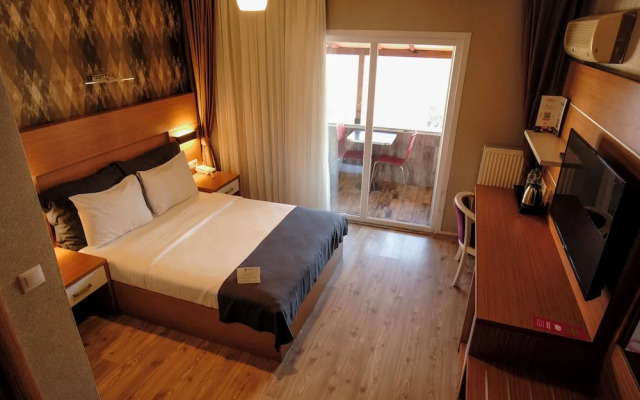 Rhisos Hotel