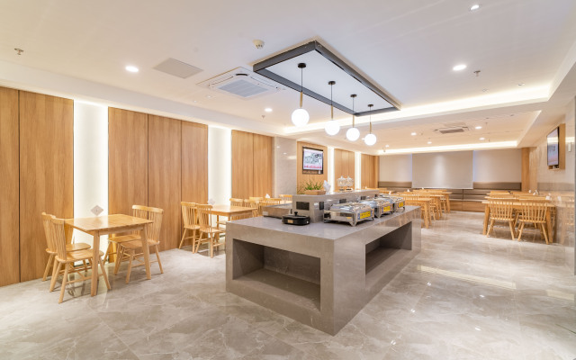 GreenTree Inn (Anqing Shifu Road Huamao 1958)