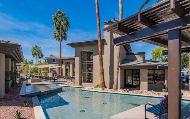 Luxury 2br Near Kierland Commons by Wanderjaunt