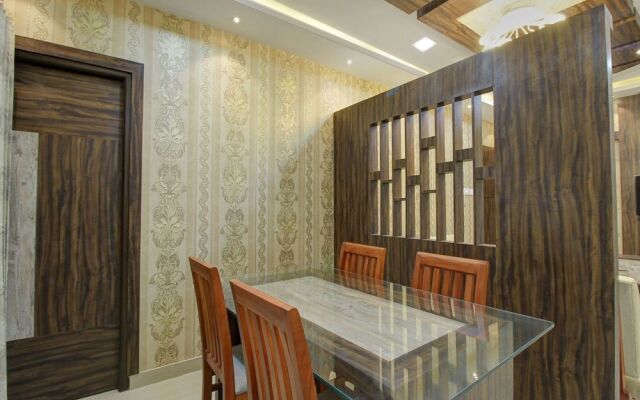 OYO 15442 Mahalakshmi Suites