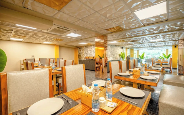 Lime Tree Hotel Medanta