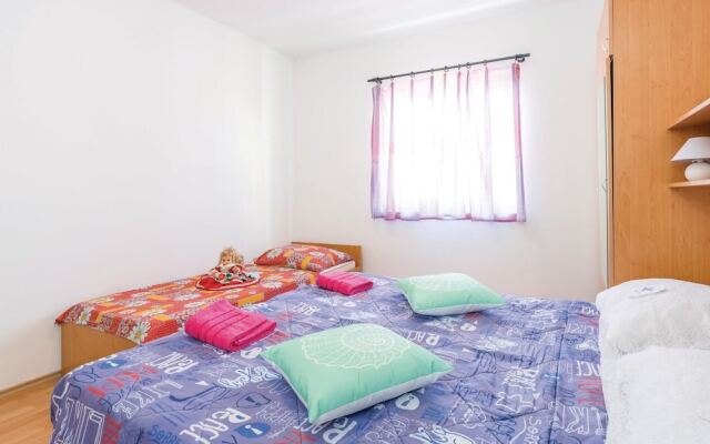 Beautiful Home in Vidalici With Wifi and 1 Bedrooms