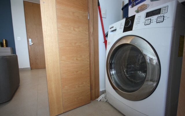 It Building 302 by iMexico