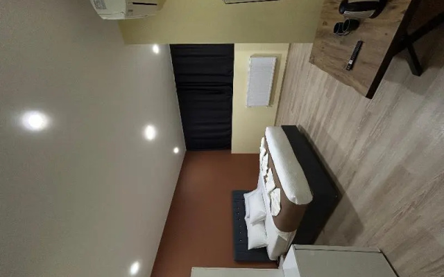 Li̇bra Hotel