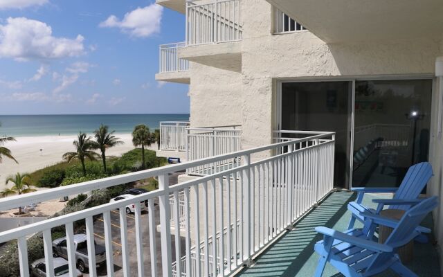 Jamaica Royale 404 - 2 Br Condo