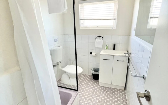 Dishwasher A C Dryer Campbelltown Courtyard East