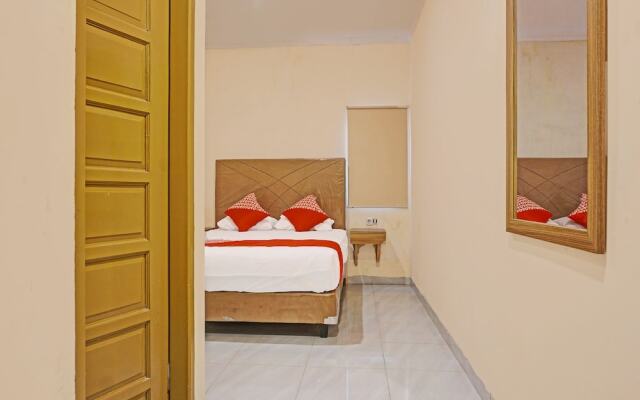 Collection O 91414 Hotel Marina Beach