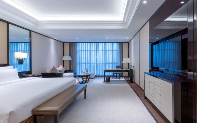 Wyndham Grand Plaza Royale Ningbo