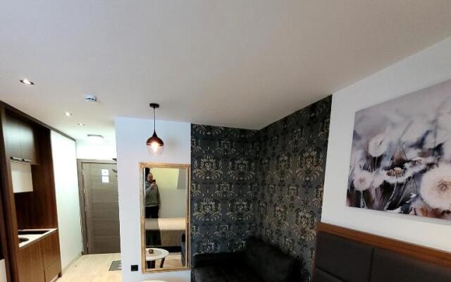 LUX STUDIO 1505 Apart Hotel Zoned II