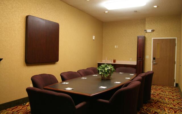 Hampton Inn & Suites Scottsbluff Conference Center