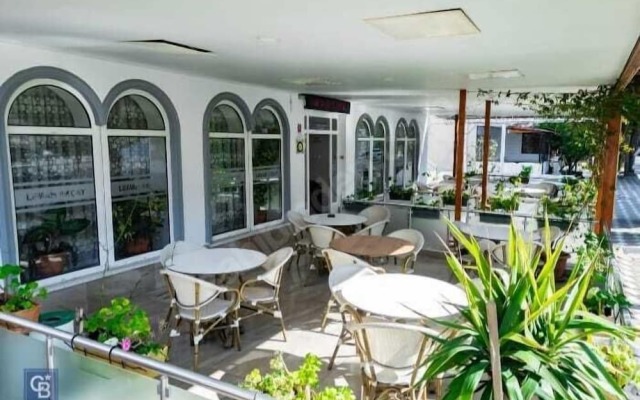 Leman Akçay Otel