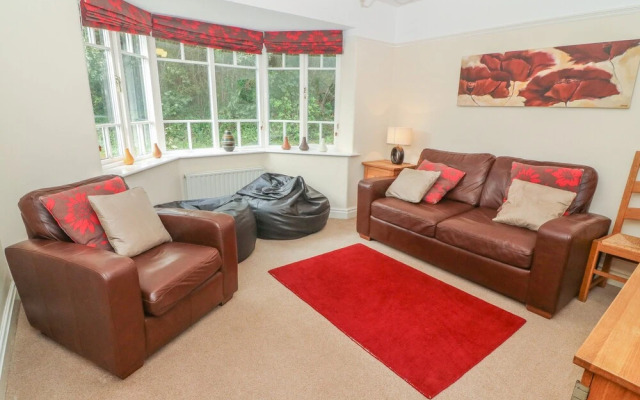 Eskholme Lodge
