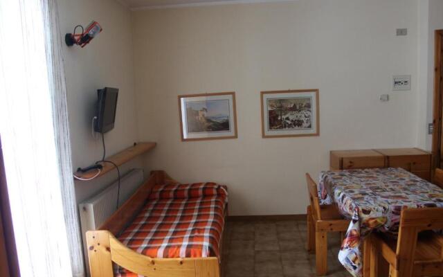 Appartamenti Casa Vacanze Raethia