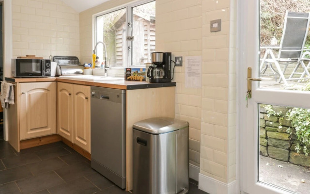 1 Blinkbonny Cottages
