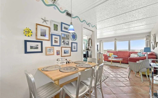 Jacksonville Beachdrifter 403 - Two Bedroom Condo