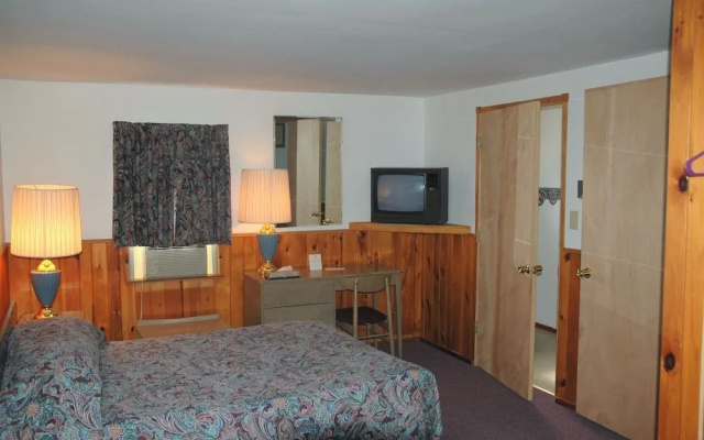 Luzerne Court Motel