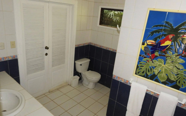 Playa Negra Guesthouse