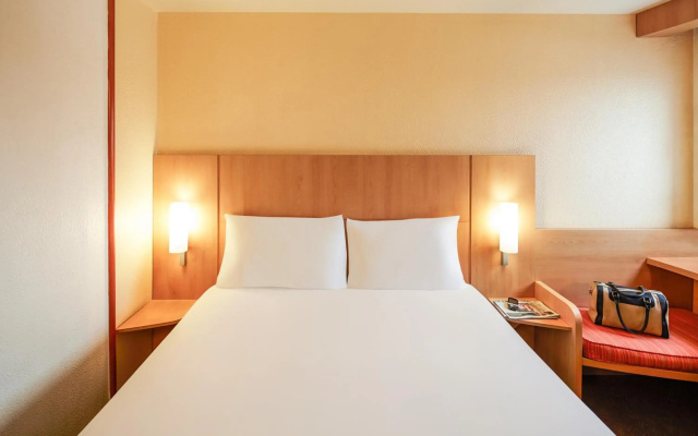 Ibis London Heathrow Airport