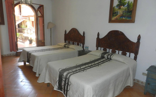 Hotel Parrokia
