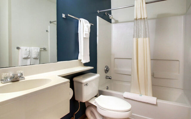 Suburban Studios Biloxi North Area