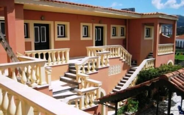 Makris Apartments