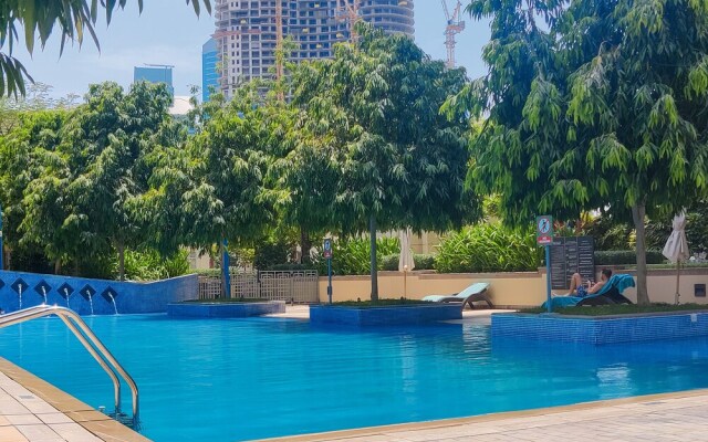 HiGuests - The Residences Tower 8