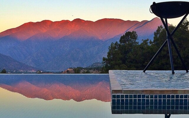 L' Amandier Hotel & Villas