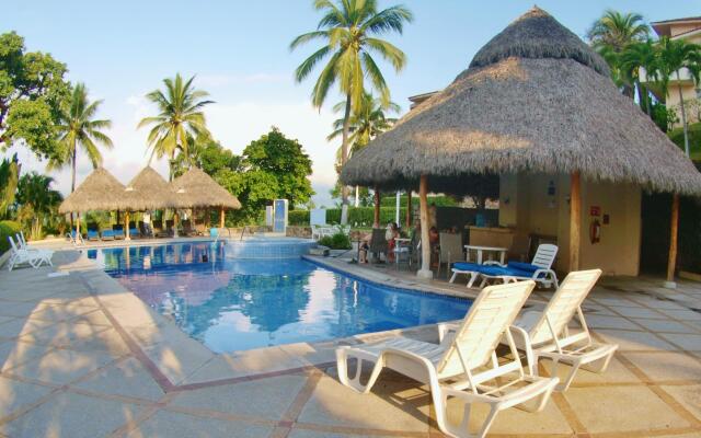 Villas del Palmar Manzanillo with Beach Club