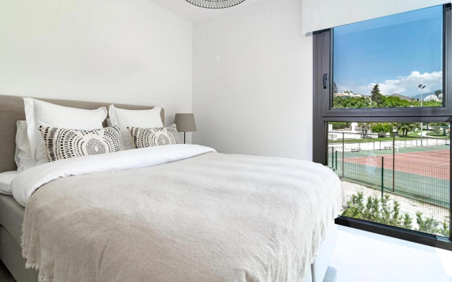 GG- Modern townhouse, families & couples only