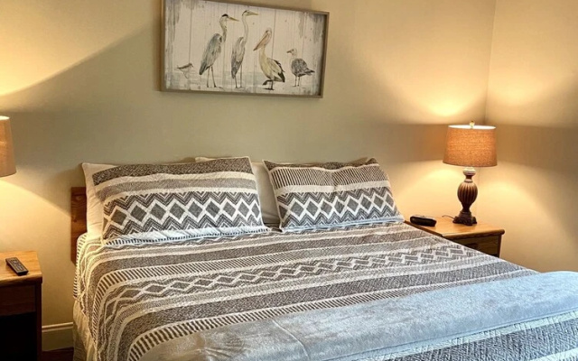 Smoky Mountains 205 2BD Condo with Private Balcony by RedAwning