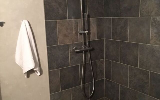 Les Chambres De L'atelier