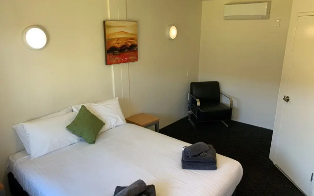 Victoria Accommodation Village