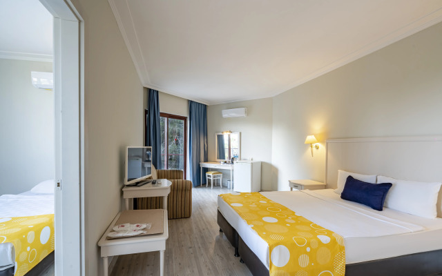 Miarosa İncekum Beach Hotel