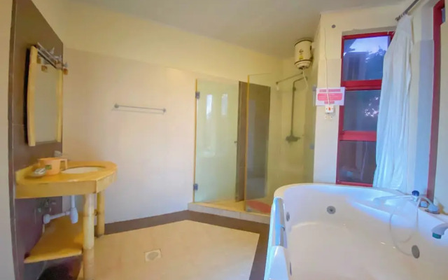 Sea Breeze Beachfront Apartments