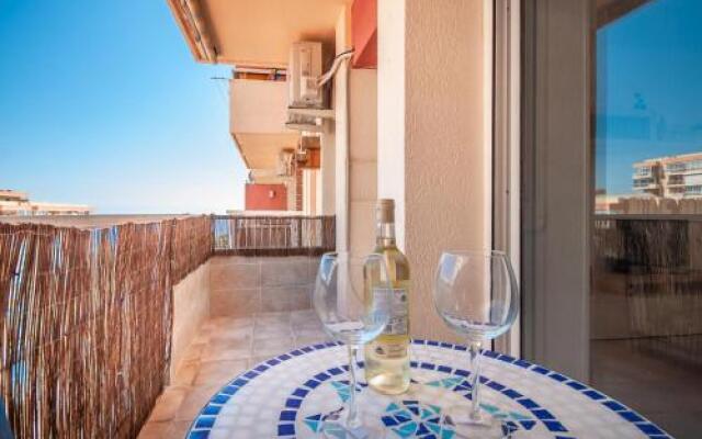 Iris Apartments Sea View