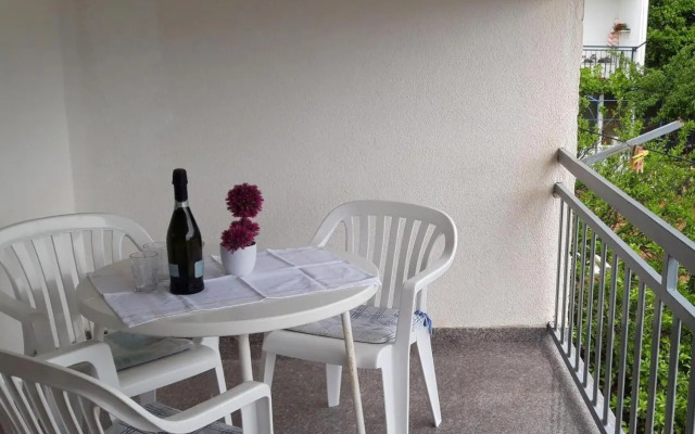 Apartments by the sea Podaca, Makarska - 6745