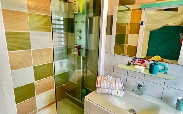 Vue Mer/3Beds/Piscine/wifi/900 mètres de la plage
