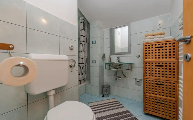 Romantic Oasis Apartments