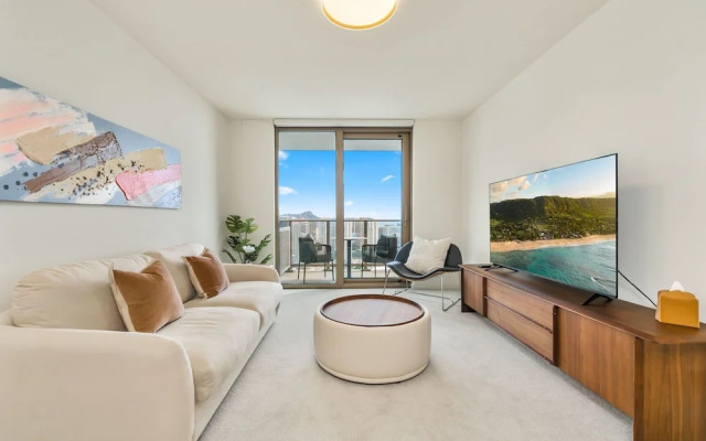 Sky Ala Moana 4005 1 Bedroom Condo by RedAwning