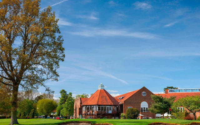 Delta Hotels by Marriott Tudor Park Country Club
