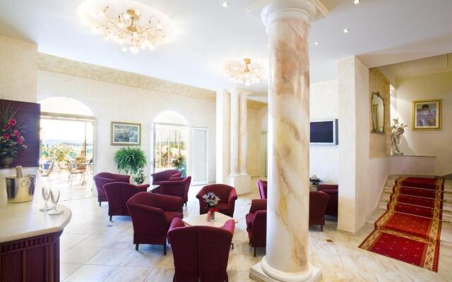 Hotel Rosa Maria Elite