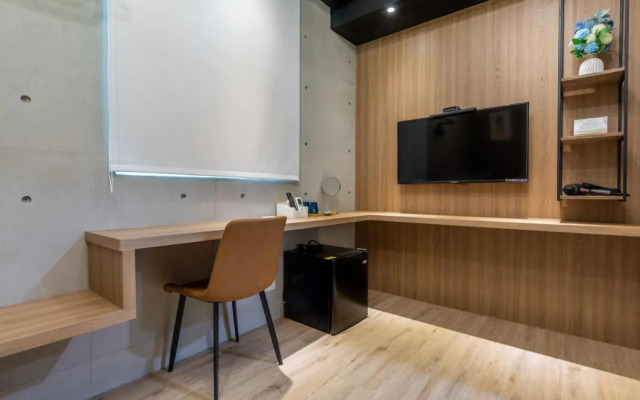 Tie Hua Guo Xiao Homestay