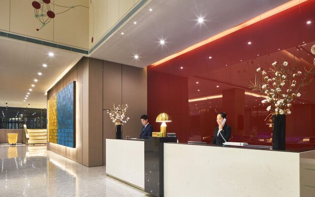 Q-Box Hotel Shanghai Sanjiagang