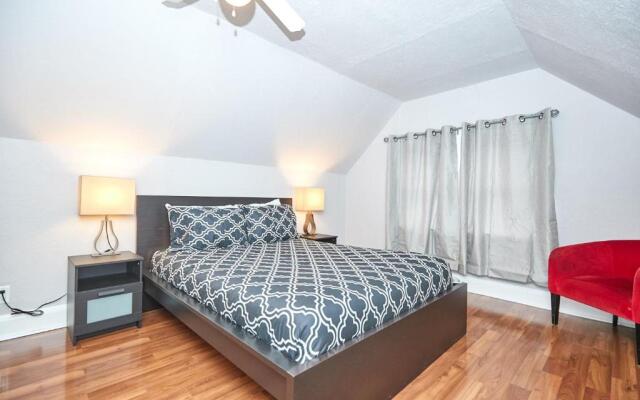 Lundy's Lane Central Home