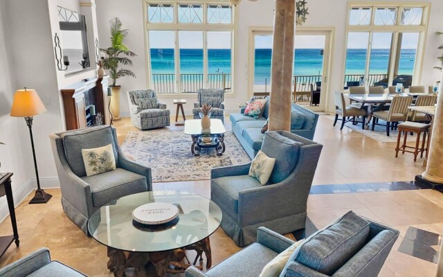 Gulf Paradise by Destin Getaways