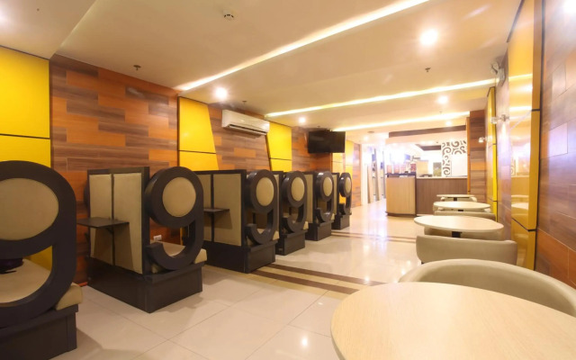 Hotel 99 Monumento Caloocan