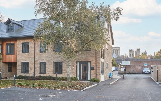 Host Stay Fern in York