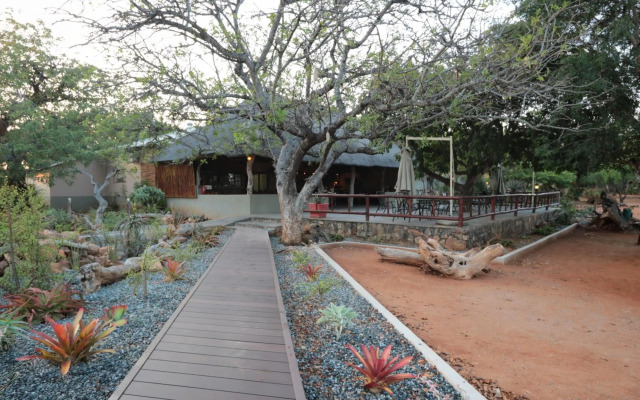 Tshukudu Game Lodge