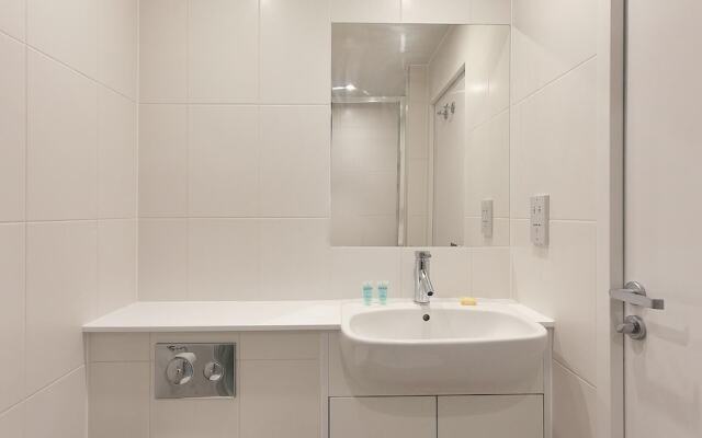 Popular Studio - Great for Working Away and Royal Oldham Hospital
